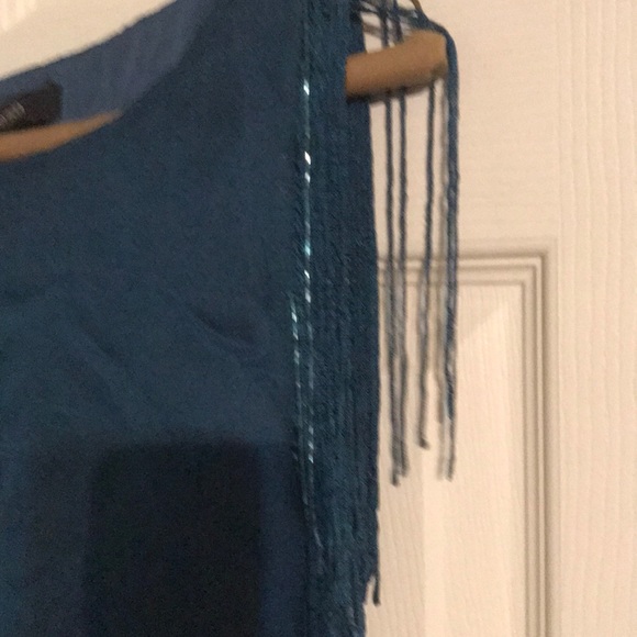 Formal dress - Picture 2 of 7